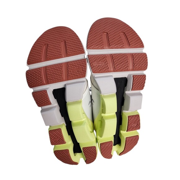 On Cloudflyer 4, Women's Sz W 11 White/Hay Running Shoes Athleisure Outdoor Gym - Picture 12 of 12